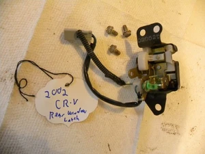 2002-2006 2003 2004 2005 Honda CR-V CRV Rear Hatch Window Latch - Picture 1 of 7