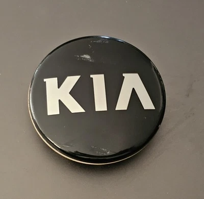 2009 - 2013 KIA FORTE RIO SOUL SPORTAGE  BLACK CENTER CAP 52960–3W200 SL - Image 1 of 4