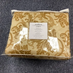 New North Shore linens gold tone coverlet set +2 King solid Shams  - Bild 1 von 8