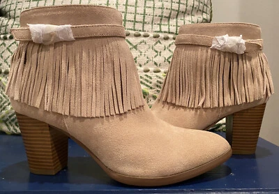 C. wonder Willa 绒面革条纹踝 - 米色 — 第 1/4 张图片