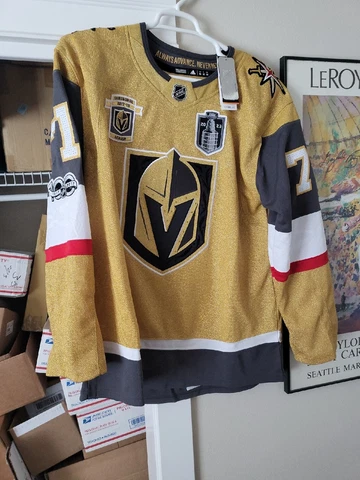 NWT Gold Adidas William Karlsson Vegas Golden Knights 2023 Stanley Cup Jersey Cover
