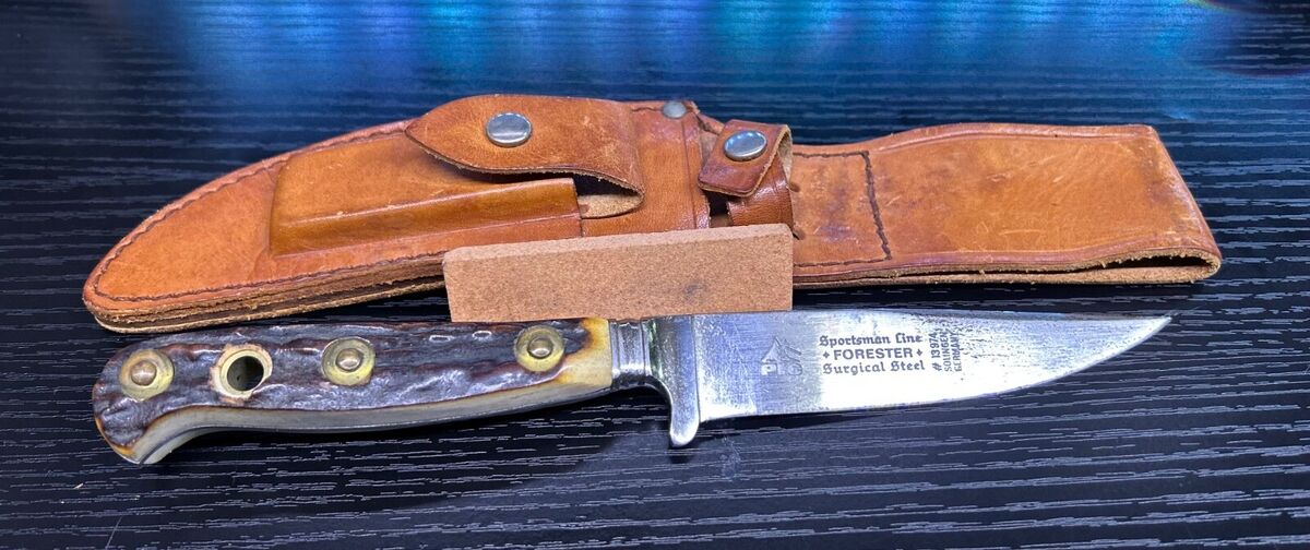 Sportsman Knife In Collectible Vintage Factory Manufactured Sportsman Knife In Collectible Vintage Factory Manufactured