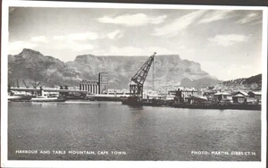 CAPE TOWN, HARBOUR AND TABLE MOUNTAIN, South Africa - Vintage POSTCARD - Picture 1 of 2