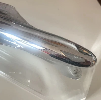 🔴 Mascot  SILURO cofano radiatore auto automobile americana vintage - Immagine 1 di 4