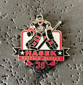 Prendedor de hockey Buffalo Sabres #39 Hasek NHL - Imagen 1 de 2