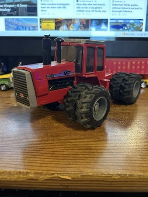 Massey Ferguson 4900 escala 1/32 Foto 1 de 3