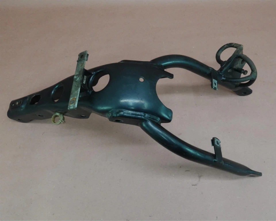 BMW F650 1993-2000 subchasis inferior soporte de motor Foto 1 de 4