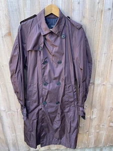 Hugo Boss Mac Regenmantel brandneu mit Etikett burgundisch formell Größe 48 UVP £530 - Bild 1 von 3