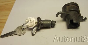 1947 1948 1949 Chevrolet ignition lock with keys original - Picture 1 of 3