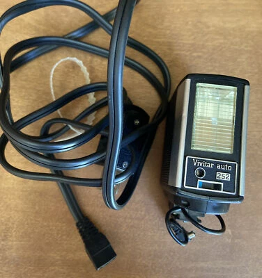 Vintage Vivitar Auto 252 Electronic Flash, see pictures! - Image 1 of 4