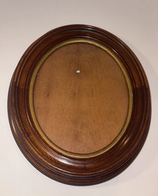 Antiguo marco profundo victoriano ovalado de madera de nogal dorado/vidrio Foto 1 de 4