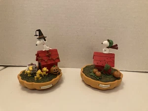 2 Hawthorne Village Peanuts "It's The Great Pumpkin" Sammlung - Bild 1 von 9