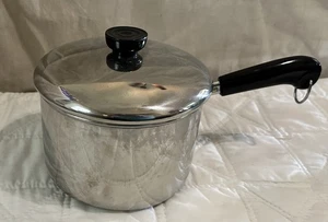 Revere Ware 1801 Stainless Steel 3 Ply bottom 3 Qt Pot Pan W/Lid Clinton Ill - Picture 1 of 6