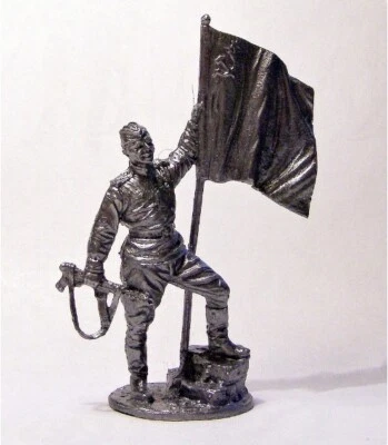 ⭐Estatuillas de acción Soldado soviético con bandera Segunda Guerra Mundial Segunda Guerra Mundial 54 mm⭐ Foto 1 de 4