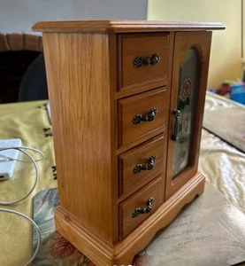Vintage Jewellery Box - Picture 1 of 6