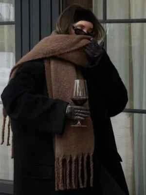 Bufanda gruesa aspecto cachemir para mujer invierno suave color liso chal con borlas Foto 1 de 4