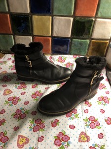 carvela solo boots