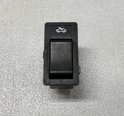 Volvo Sunroof Switch Sun Roof Window Control Button 740 940 960 OEM 1362340 - Image 1 of 4