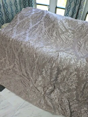 Edredón damasco vintage de terciopelo rosa claro talla Queen Foto 1 de 4