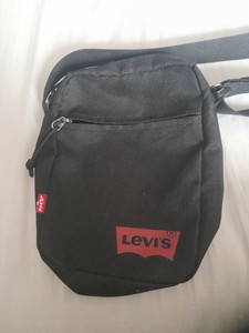 Bolsos de Levi's para hombre | FASHIOLA.es