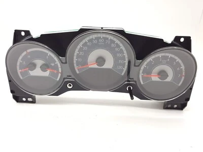 Cuadro de instrumentos velocímetro Chrysler 200 2011-2014 2,4 automático 135.223 Foto 1 de 4