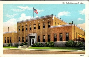 Greenwood Mississippi City Hall Postcard D931 - Picture 1 of 2