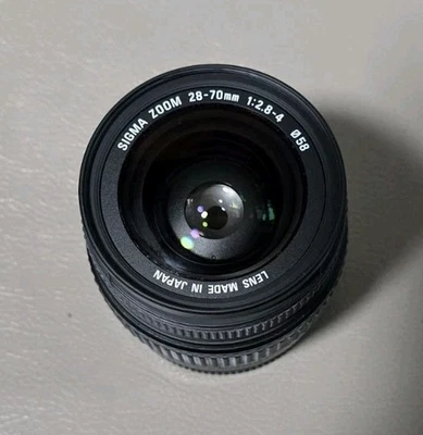 Sigma Zoom 28-70mm 1:2.8 -4 Camera Lens - Image 1 of 4