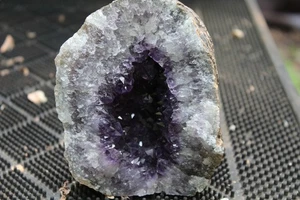 Uruguay Super Extra AA Qualität Amethyst Geode - Bild 1 von 5