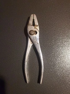 VINTAGE CRESCENT L-26 SLIP JOINT THIN NOSE PLIERS TEXTURED HANDLES - VGC - USA! - Picture 1 of 5