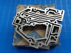 Cubierta Transmisión Automática Mercedes W4A040 4 Velocidades Convertidor W123 W126 W107 - Imagen 1 de 8