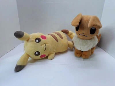 Peluche Pokemon Pikachu Life Room 2015 Japón relleno 15" y Eevee 12" peluche sin marca Foto 1 de 4