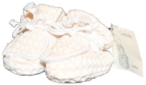 NWT Shortcake Baby Infant Booties Slippers Shoes 6-12 Months White 100% Cotton - Picture 1 of 13