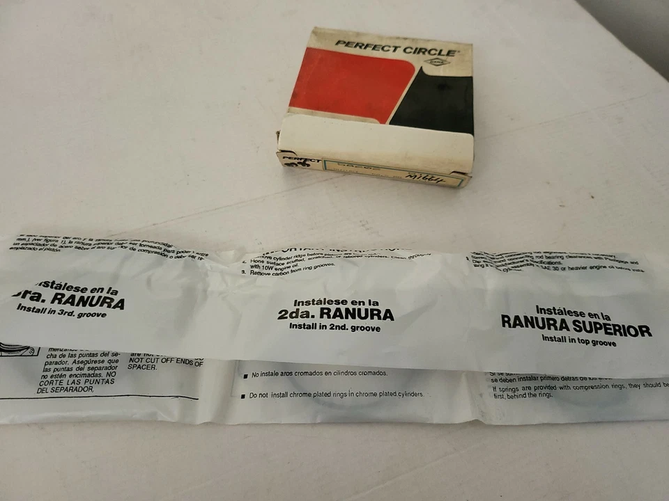 ANILLOS DE PISTÓN CÍRCULO PERFECTO NUEVOS se adapta a Suzuki HATCH ST80 F8B 797cc 1987-91 Foto 1 de 3