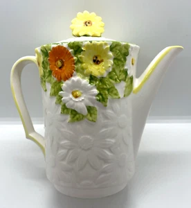 Lefton Ceramic Daisy Coffee Pot 1506 Handpainted - Picture 1 of 7