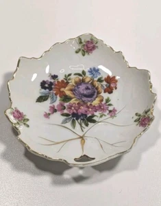 Piatto portagioie Giappone occupato forma foglia floreale bordo oro rose marcato 4,5" - Foto 1 di 6