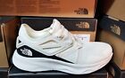 The North Face Women's Oxeye Hiking and Trail Shoes in White New in box