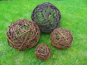 Weidenkugel Weidenball Dekokugel Kugel Rebenkugel Dekobälle Garten 10 bis 50cm - Bild 1 von 12
