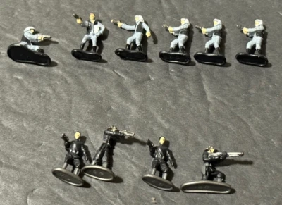 VINTAGE STAR WARS MICRO MACHINES MINI FIGURES LOT REBEL TROOPS IMPERIAL OFFICERS - Image 1 of 3