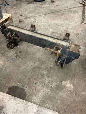 Montaje de camión Western Unimount Chevy GMC 2500 3500 4x4 63360 99-10 ruedas de 8 orejetas Foto 1 de 4