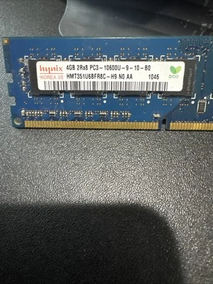 Hynix 2 GB UBDIMM PC3-10600 DDR3 SDRAM Memory (HMT125U6TFR8C-H9) - Image 1 of 4