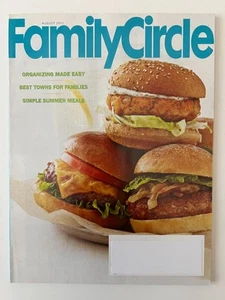 BEST TOWNS FOR FAMILIES August 2012 FAMILY CIRCLE MAGAZINE Summer Meals Chicken - Imagen 1 de 4
