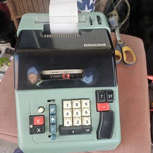 Vintage Olivetti Multisumma 22 Underwood Machine Manual Working Made In Italy - Picture 1 of 11