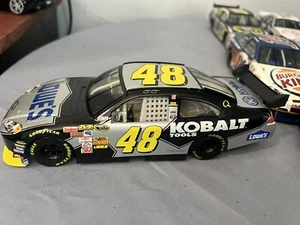 Jimmie Johnson 1/24 2008 #48 Lowe's/Kobalt Chevy Impala {Winner's Circle} - Picture 1 of 9