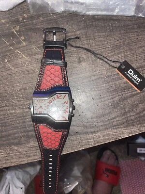 Black and red big face watch men’s - Image 1 of 4