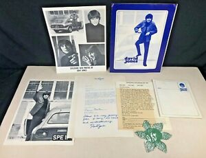 Vintage Davy Jones Monkees Zilch Clothing Store Fan Club Folder Sticker Photos +