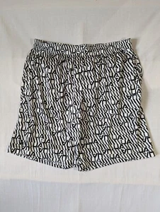 Under Armour Shorts Mens XL All Over Print Logo Activewear Performance - Picture 1 of 7