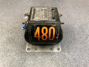 Transformador de potencial Westinghouse EMP-0,6 480 V relación: 4/1 60 ciclos 254A476G03 - Imagen 1 de 1
