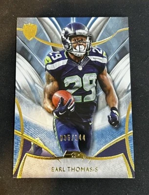 2014 Topps Supreme Blue /144 Earl Thomas III Earl Thomas #53 - Image 1 of 2