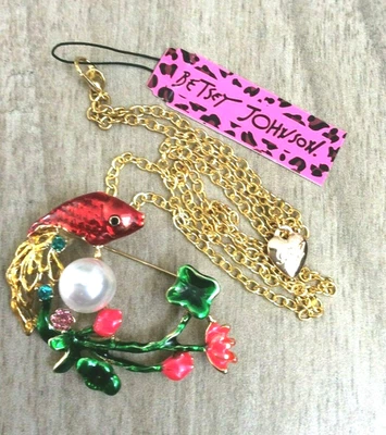 Betsey Johnson Perla Blanca Colgante Cristal Pez Broche Prendedor en Collar Dorado ¡Nuevo! Foto 1 de 3