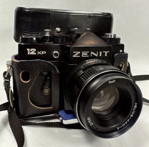 Vintage Zenith 12XP Film Camera with Helios 44M-4 Lens Case - Made In USRR - Picture 1 of 11